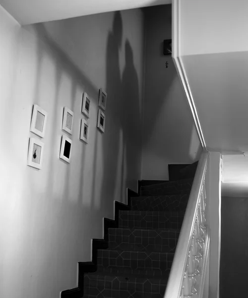 Sara_Abbaspour_floating+ocean_10