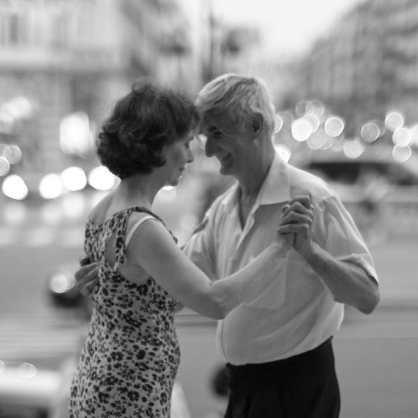Dancing in Paris in front of the Opera. Leica M10-R with Noctilux f-0.95