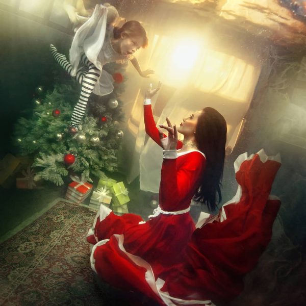 Christmas GIVEAWAYOur Christmas gift to you -Win R9 700 worth of prizes as a thank you to all ou