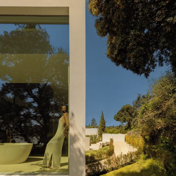 NUEVO PROYECTO TERMINADO - VILLA LAGO___La Villa se desarrolla a partir de la disolución de su a