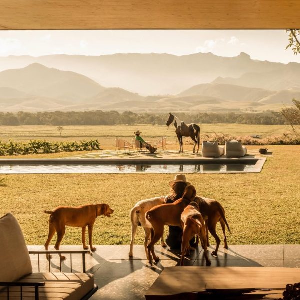 Valley house by @bemaisarquitetura @beatrizmeyer in Brasil (3)