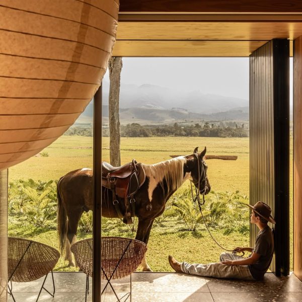 Valley house by @bemaisarquitetura @beatrizmeyer in Brasil